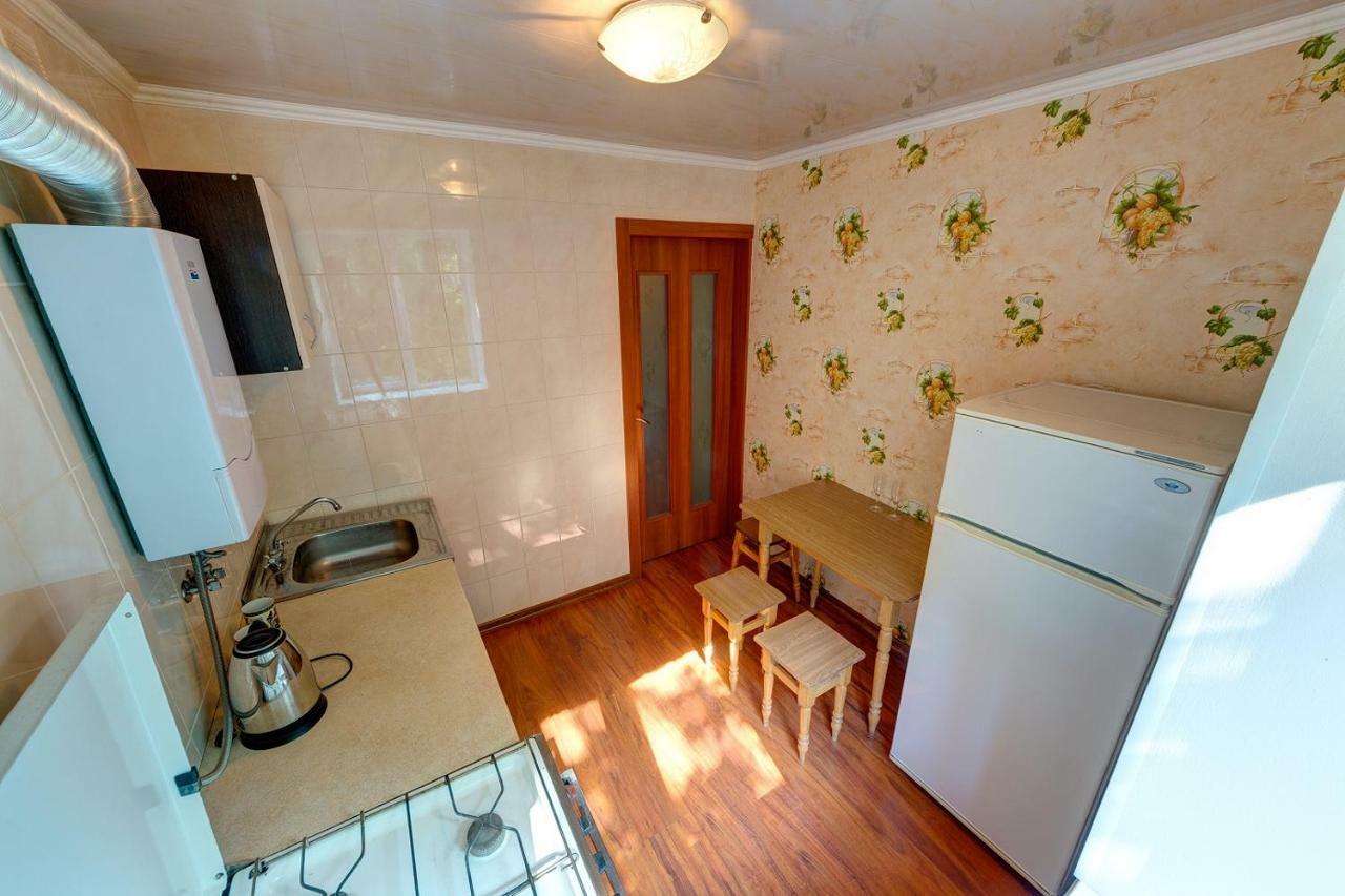 Apartments On The Street Evgeniya Konovalets, 29A Kiev Exterior foto